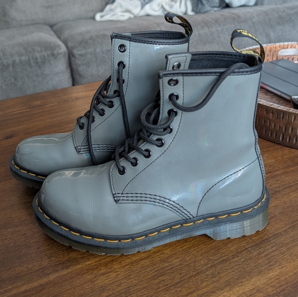 Iridescent gray Dr. Martens 1460 - Picture 2 of 3